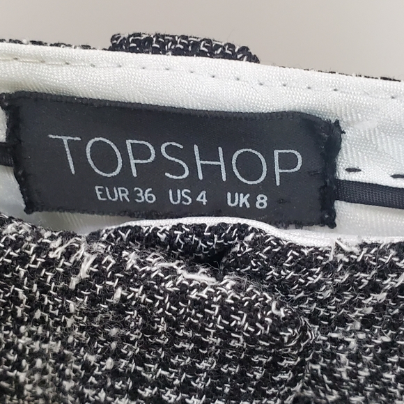 TOPSHOP TEXTURED HIGH RISE WIDE LEG CROPPED DRESS PANTS WITH POCKETS - Picture 2 of 6